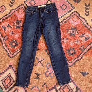 Gap Curvy True Skinny 26R